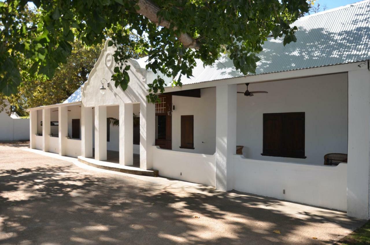 La Paris Estate Hotel Franschhoek Buitenkant foto