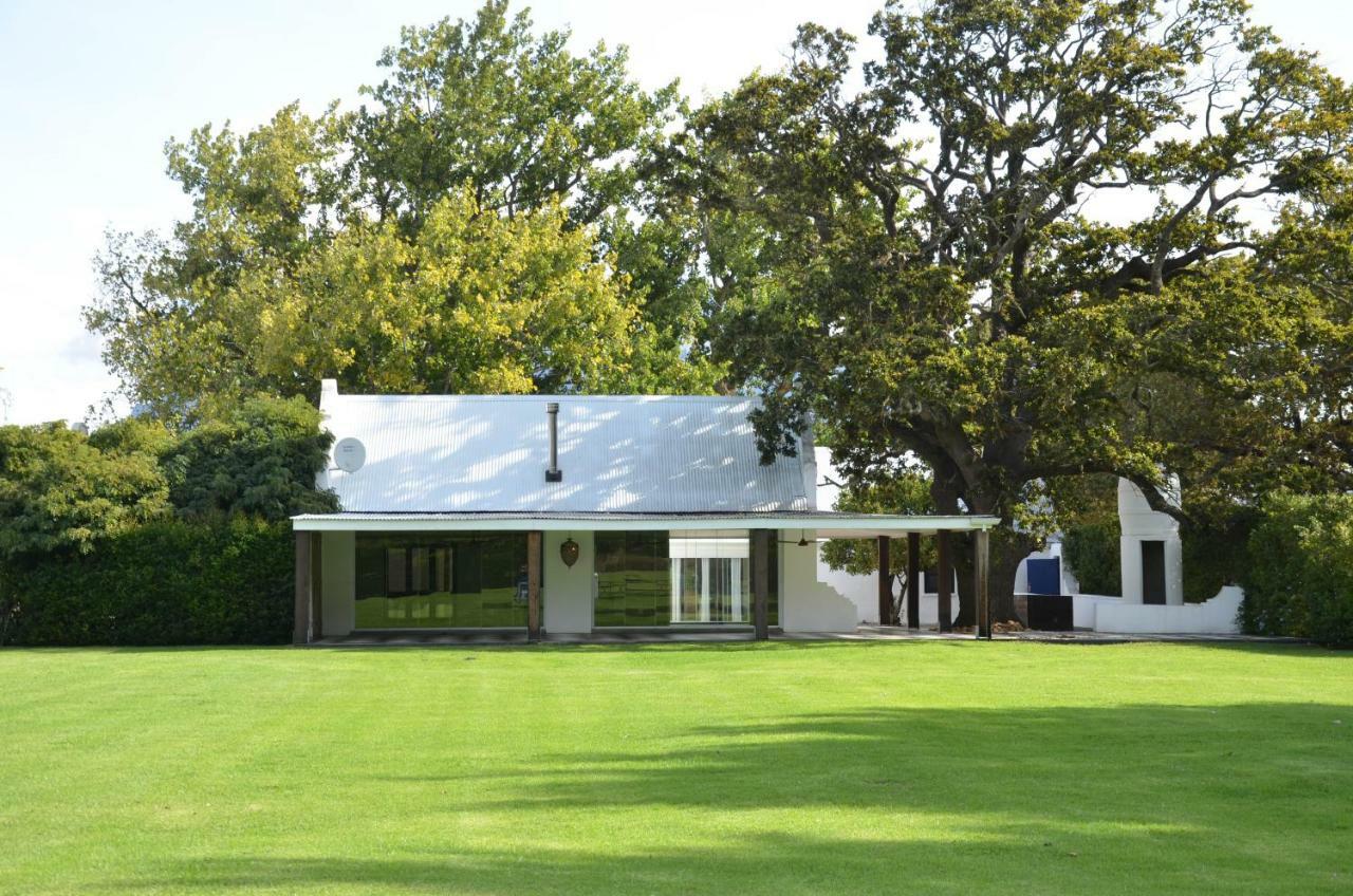 La Paris Estate Hotel Franschhoek Buitenkant foto