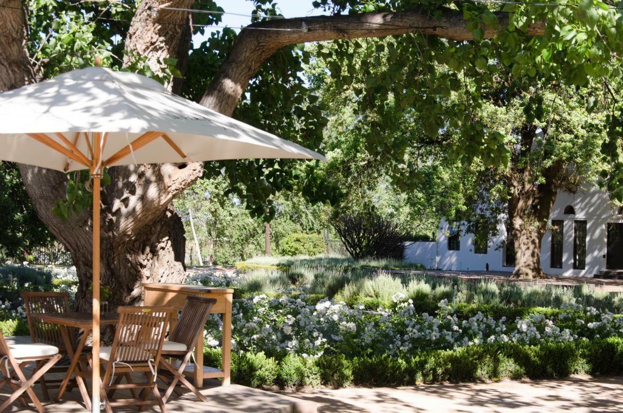 La Paris Estate Hotel Franschhoek Buitenkant foto