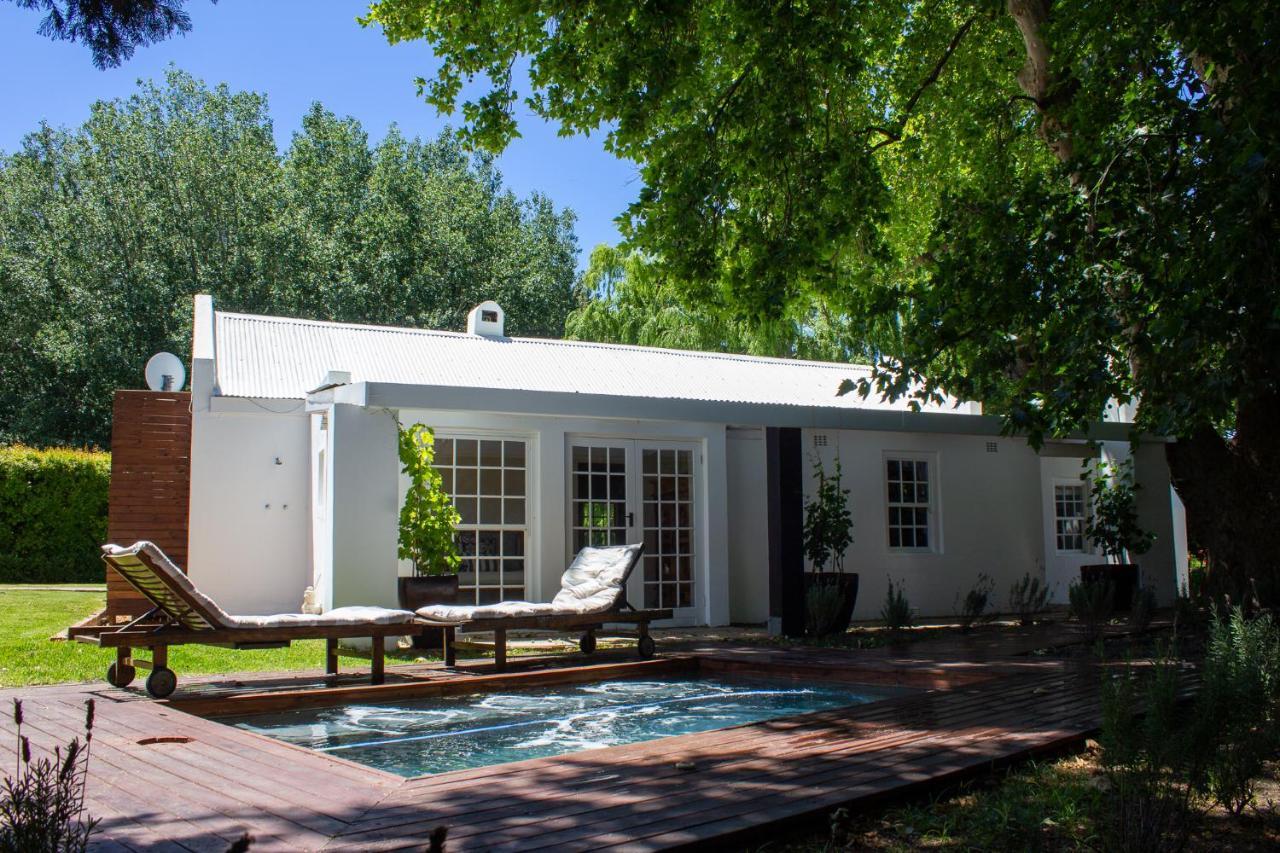 La Paris Estate Hotel Franschhoek Buitenkant foto